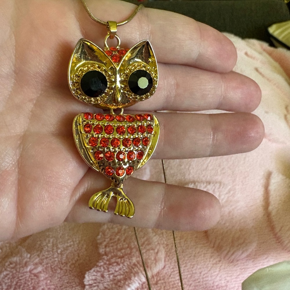 C 1946 Owl Necklace